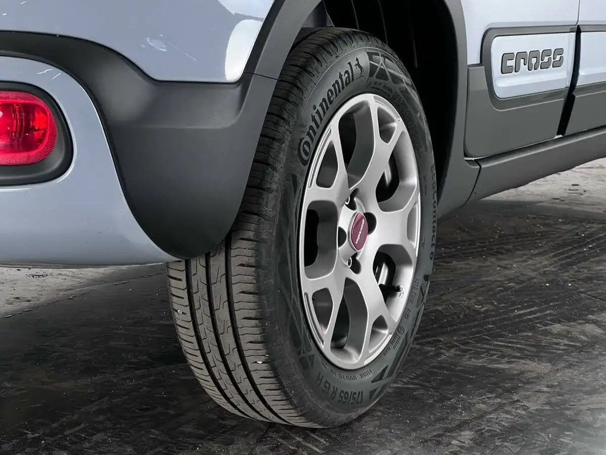 2021-fiat-panda-10-city-cross-big-8