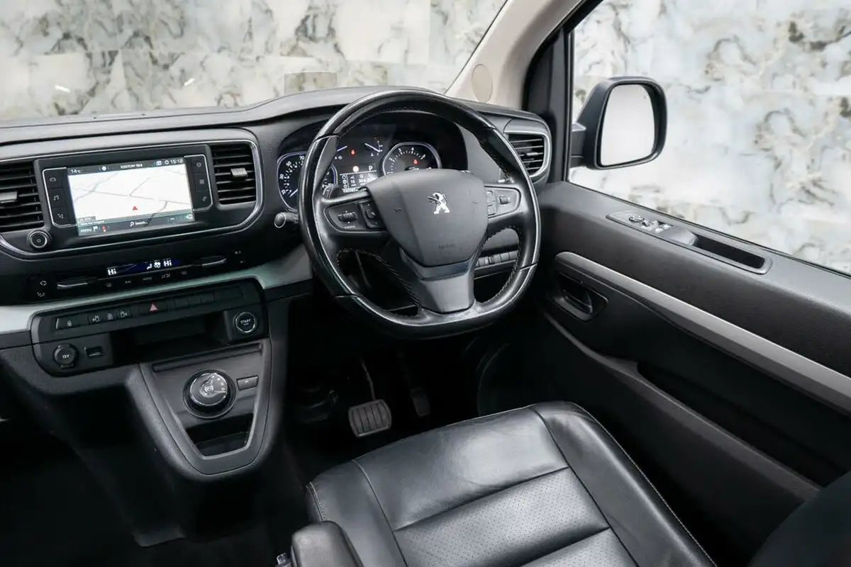 2018-peugeot-traveller-20-bluehdi-allure-20-bluehdi-180ps-standardss-eat8-big-18