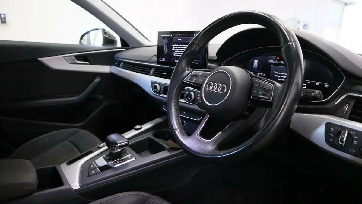 2021-audi-a4-avant-20-30-tdi-technik-big-5