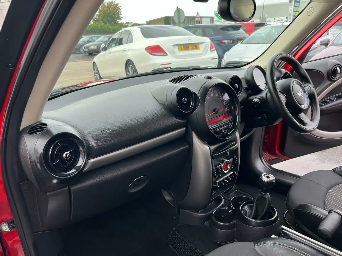2015-mini-countryman-16-cooper-4x4-all4-chili-big-24