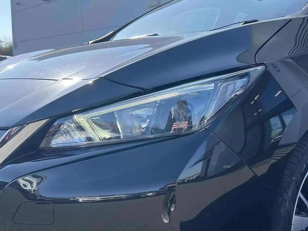 2022-nissan-leaf-e-acenta-big-16