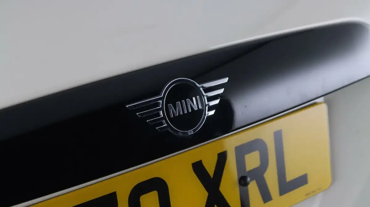 2020-mini-cooper-15-cooper-classic-convertible-2d-big-18