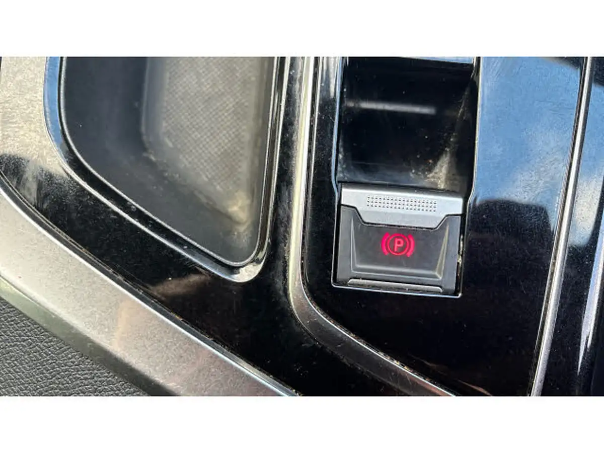 2023-peugeot-3008-suv-15-bluehdi-gt-eat8-big-34