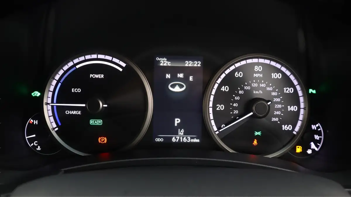 2018-lexus-nx-300h-25-f-sport-premier-pk-big-10