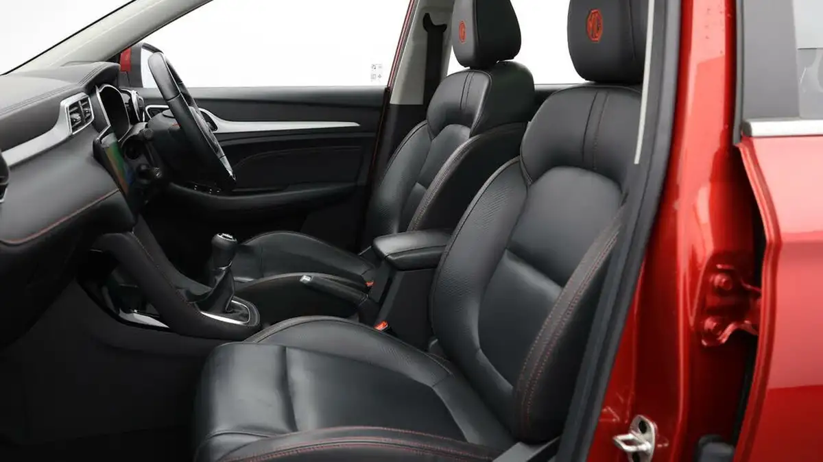 2022-mg-zs-suv-10t-gdi-exclusive-big-13