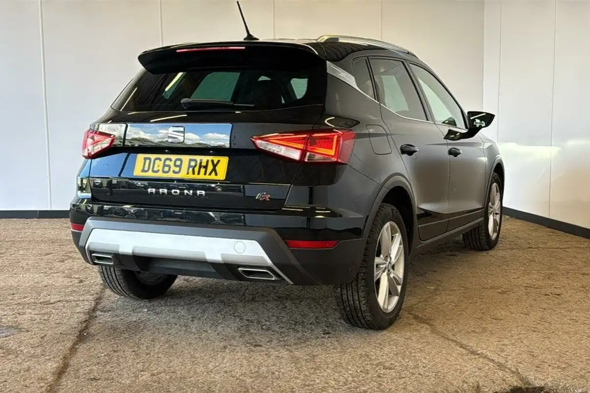 2019-seat-arona-10-tsi-fr-big-3