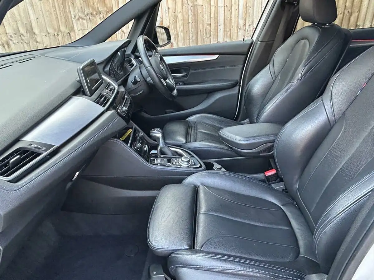 2015-bmw-2-series-20td-220d-xdrive-m-sport-gran-tourer-5d-big-3