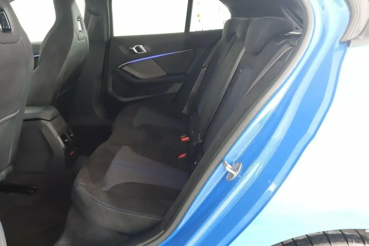 2020-bmw-1-series-20-m135i-xdrive-big-15