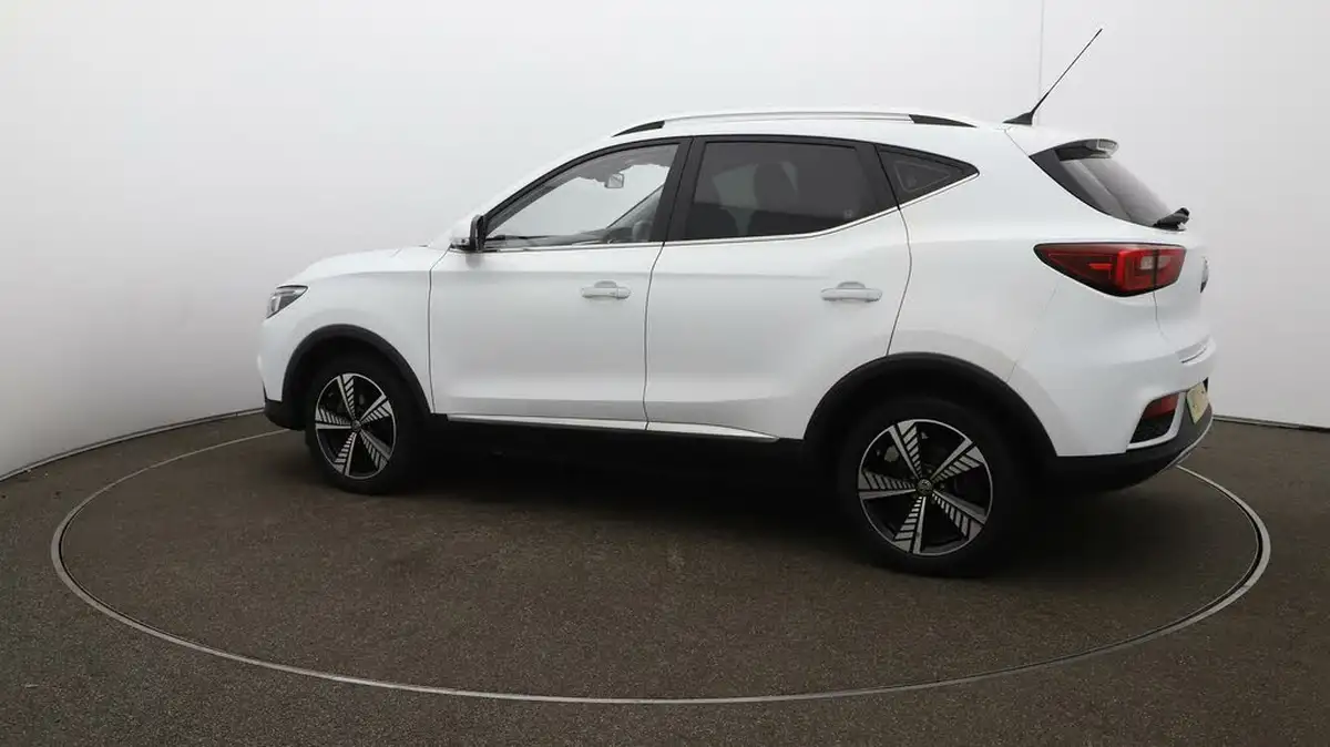 2021-mg-zs-suv-e-exclusive-ev-big-39