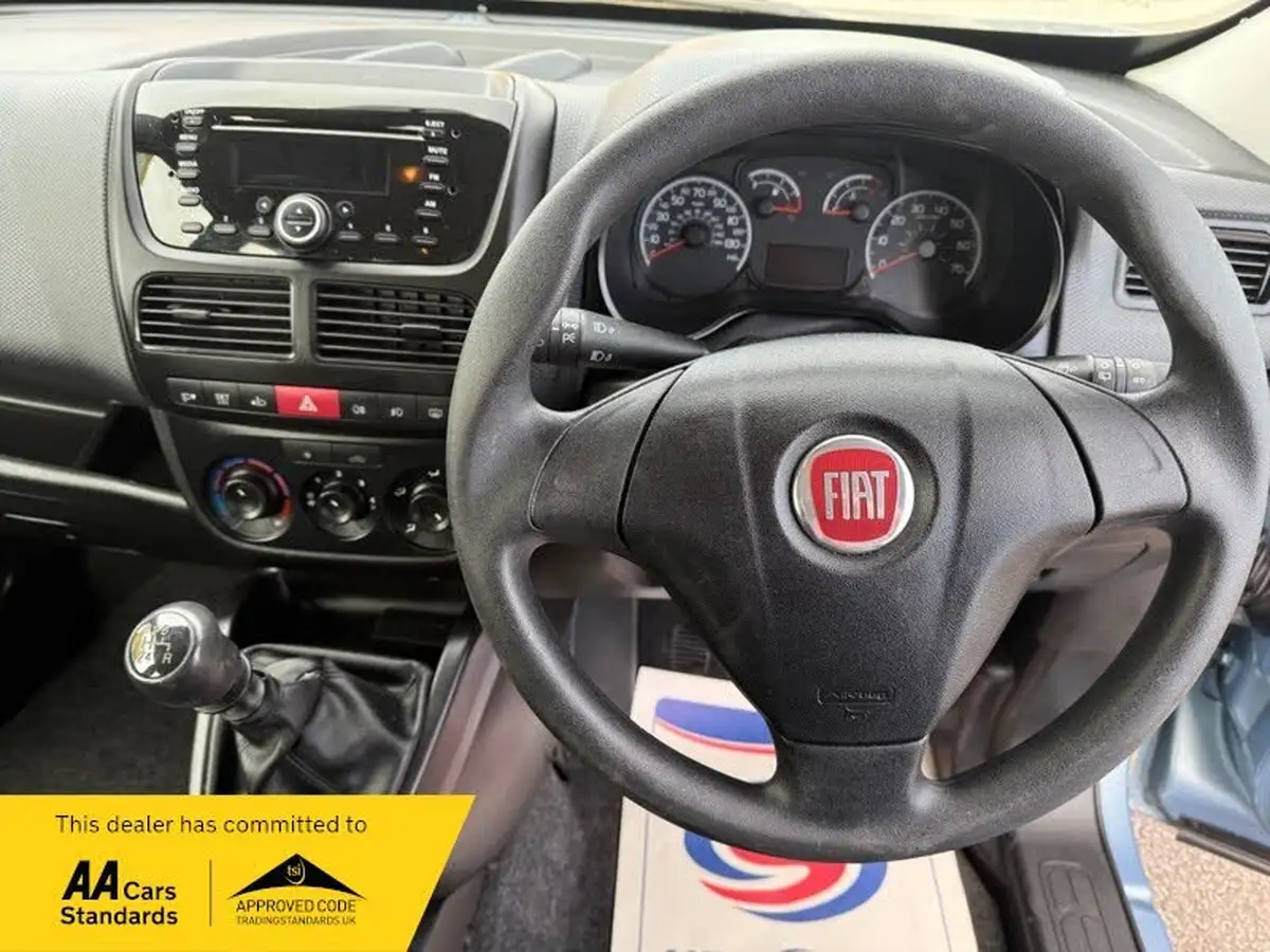 2012-fiat-doblo-14-mylife-16v-7seat-big-4