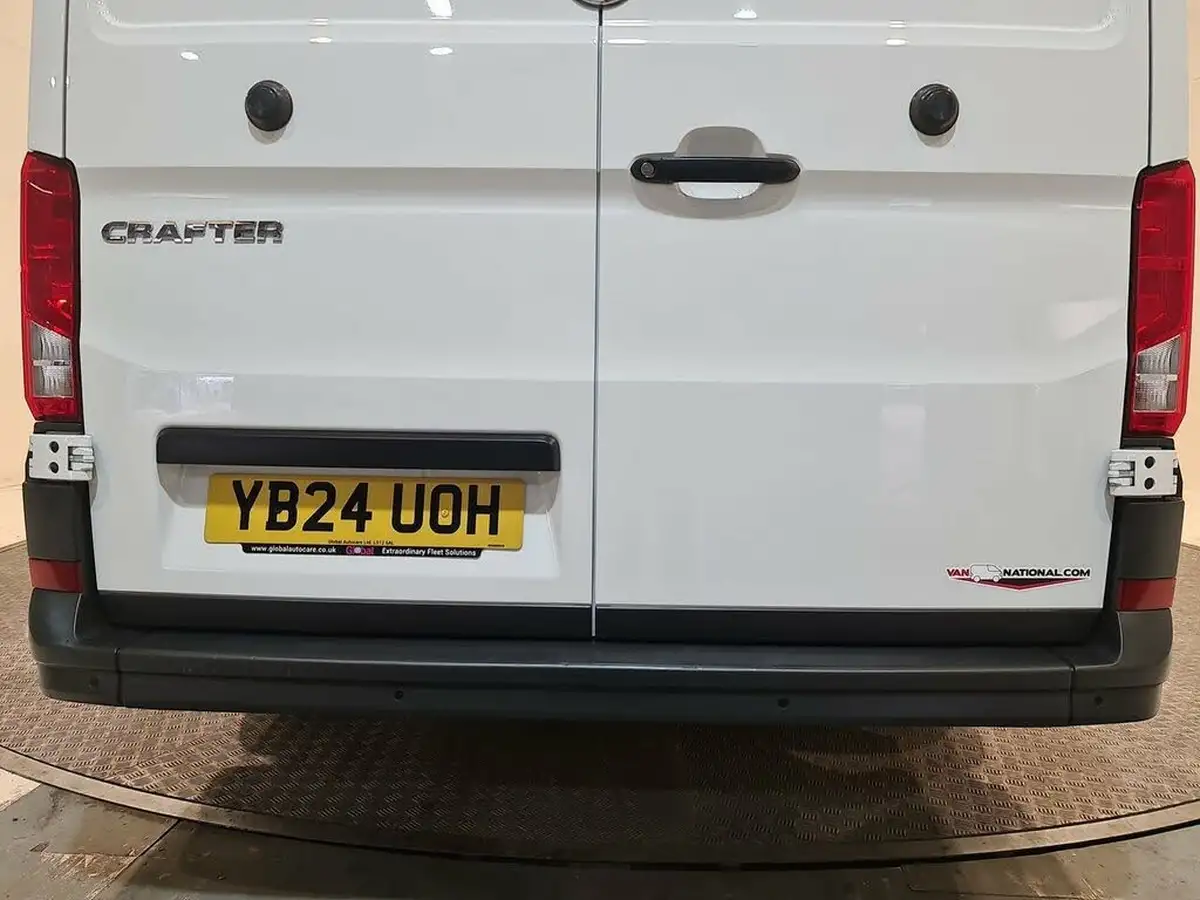 2024-volkswagen-crafter-20tdi-cr35-lwb-commerce-plus-140pseu6d-big-27