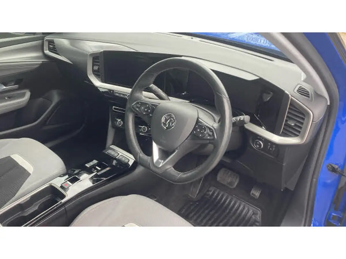 2022-vauxhall-mokka-e-elite-premium-big-10