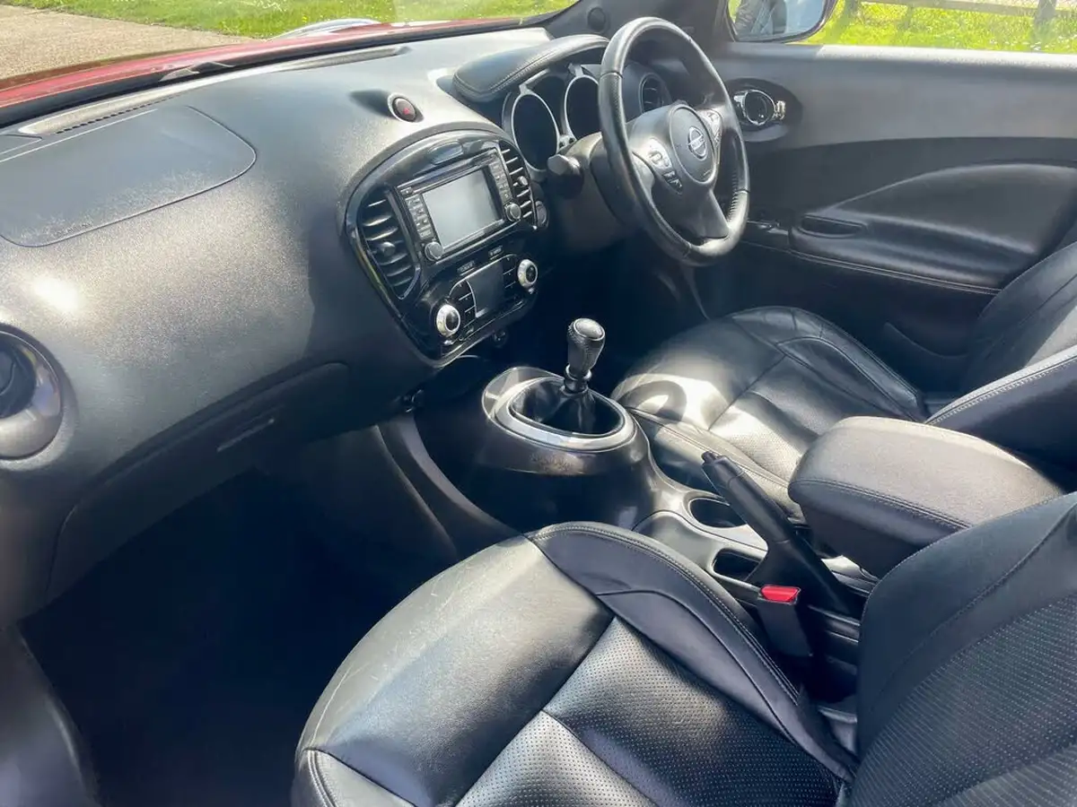 2014-nissan-juke-12-tekna-big-32