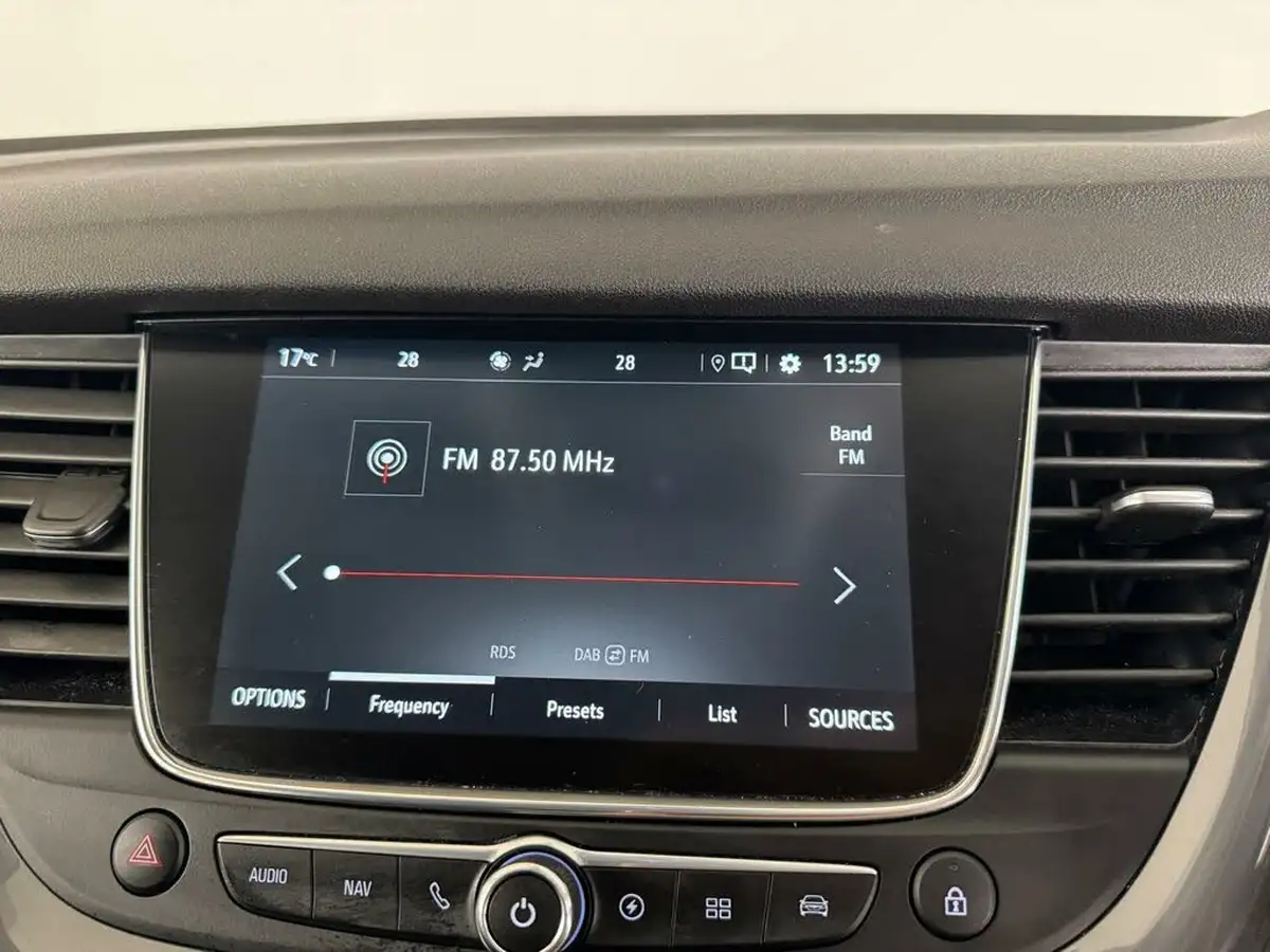 2020-vauxhall-grandland-x-16i-turbo-business-edition-nav-225ps-big-39