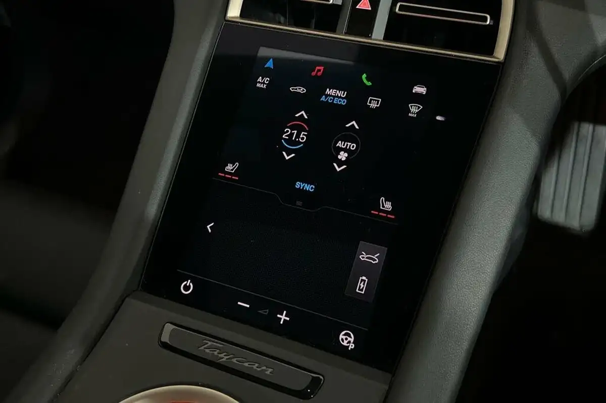 2021-porsche-taycan-e-4s-571ps-performance-battery-plus-big-16