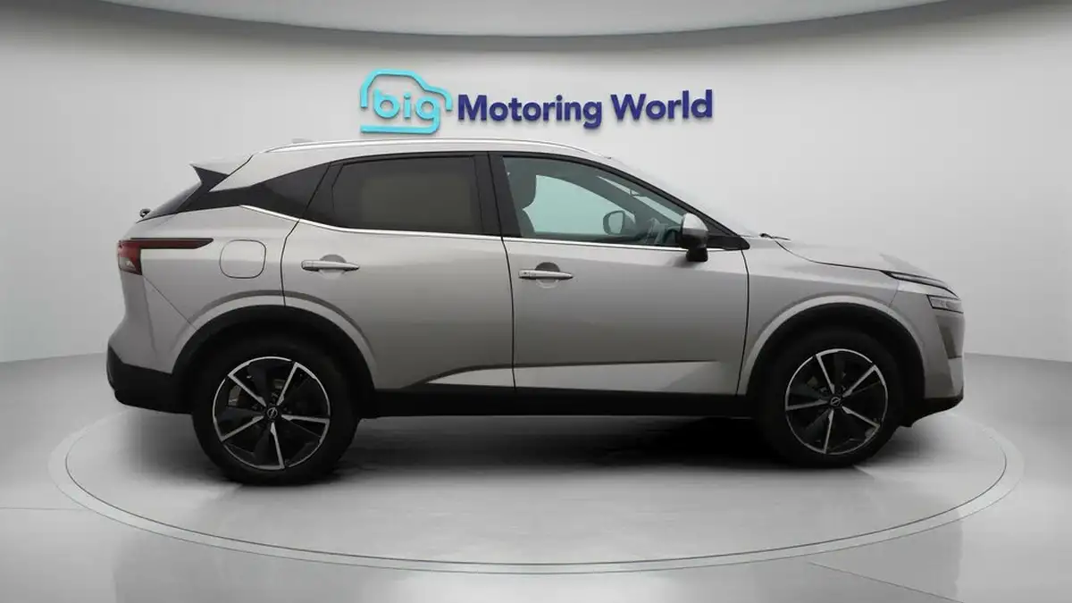 2022-nissan-qashqai-13-dig-t-tekna-140ps-mild-hybrid-big-8