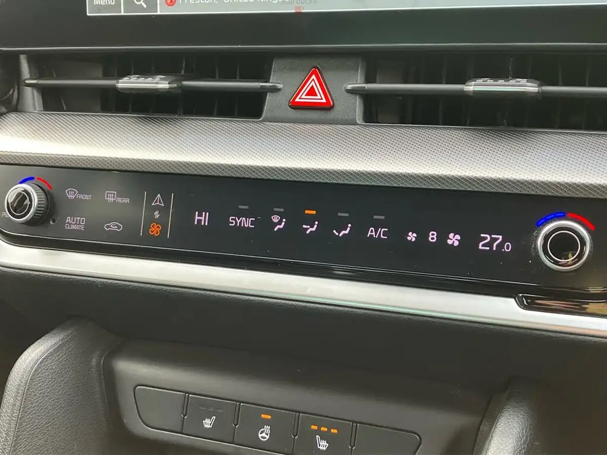 2022-kia-sportage-16-t-gdi-launch-edition-big-11