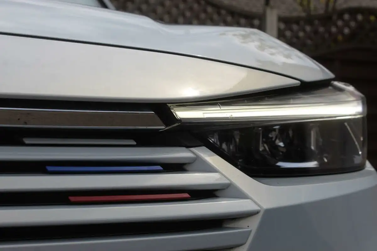 2022-honda-hr-v-15-i-mmd-advance-style-big-13