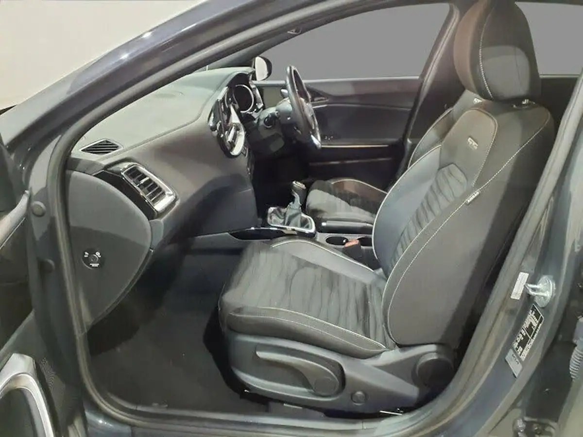 2022-kia-ceed-15-t-gdi-gt-line-big-5