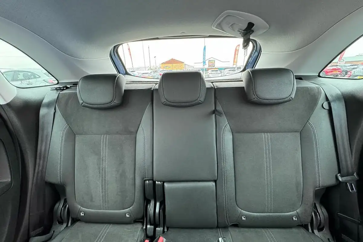 2022-vauxhall-crossland-12-ultimate-130ps-big-17