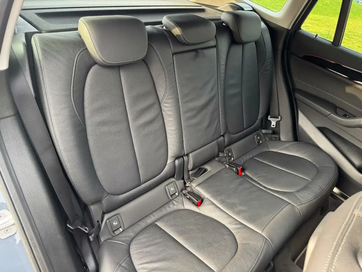 2021-bmw-x1-20-xdrive20i-xline-big-15