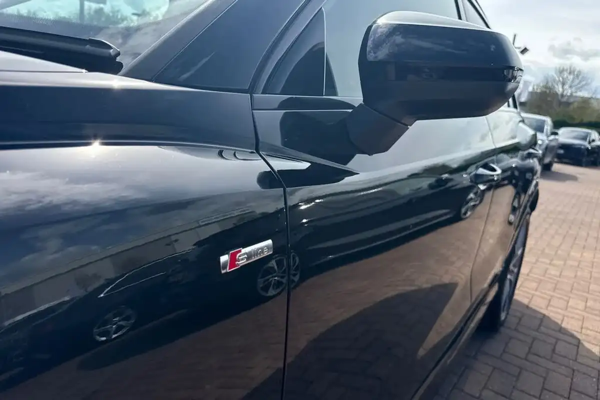 2024-audi-q3-20-40-tfsi-black-edition-station-wagon-big-28