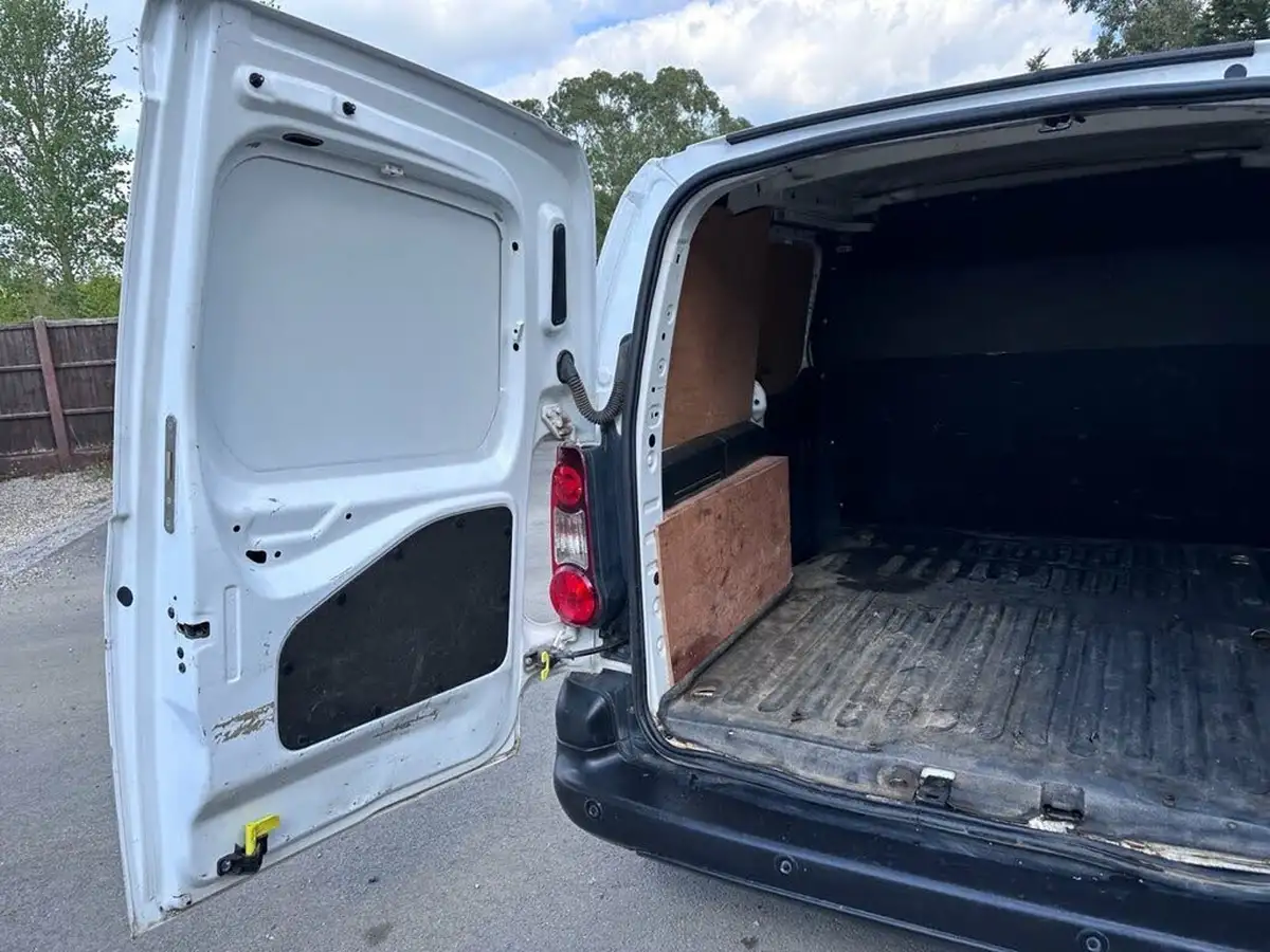 2016-citroen-berlingo-16td-l1625-enterprise-special-edition-16bluehdi-75eu6-panel-big-22