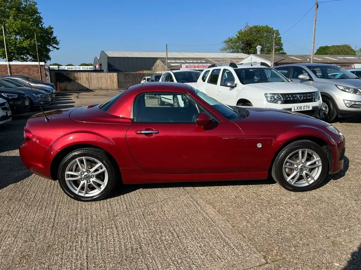 2014-mazda-mx-5-18-roadster-se-big-22