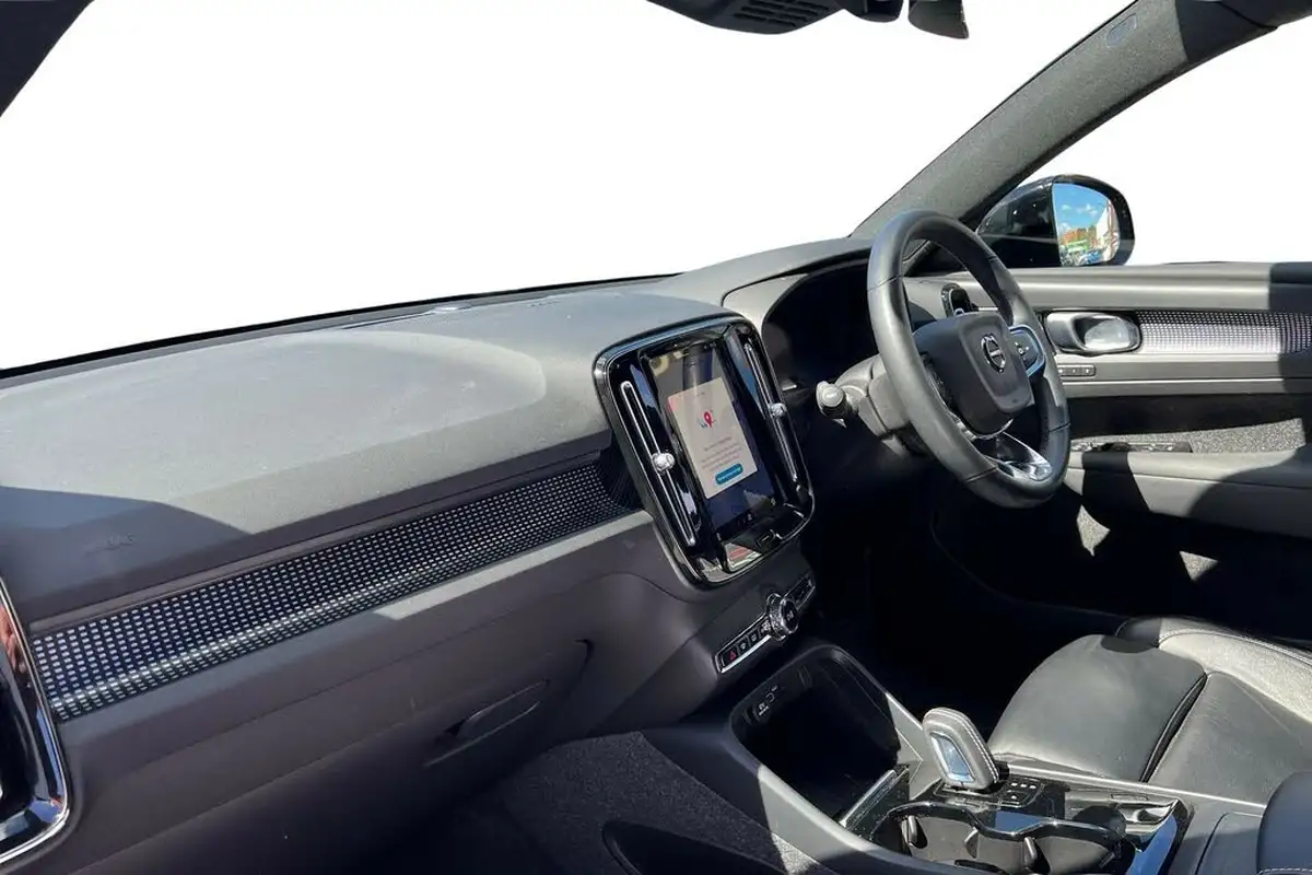 2021-volvo-c40-e-twin-recharge-pro-big-1