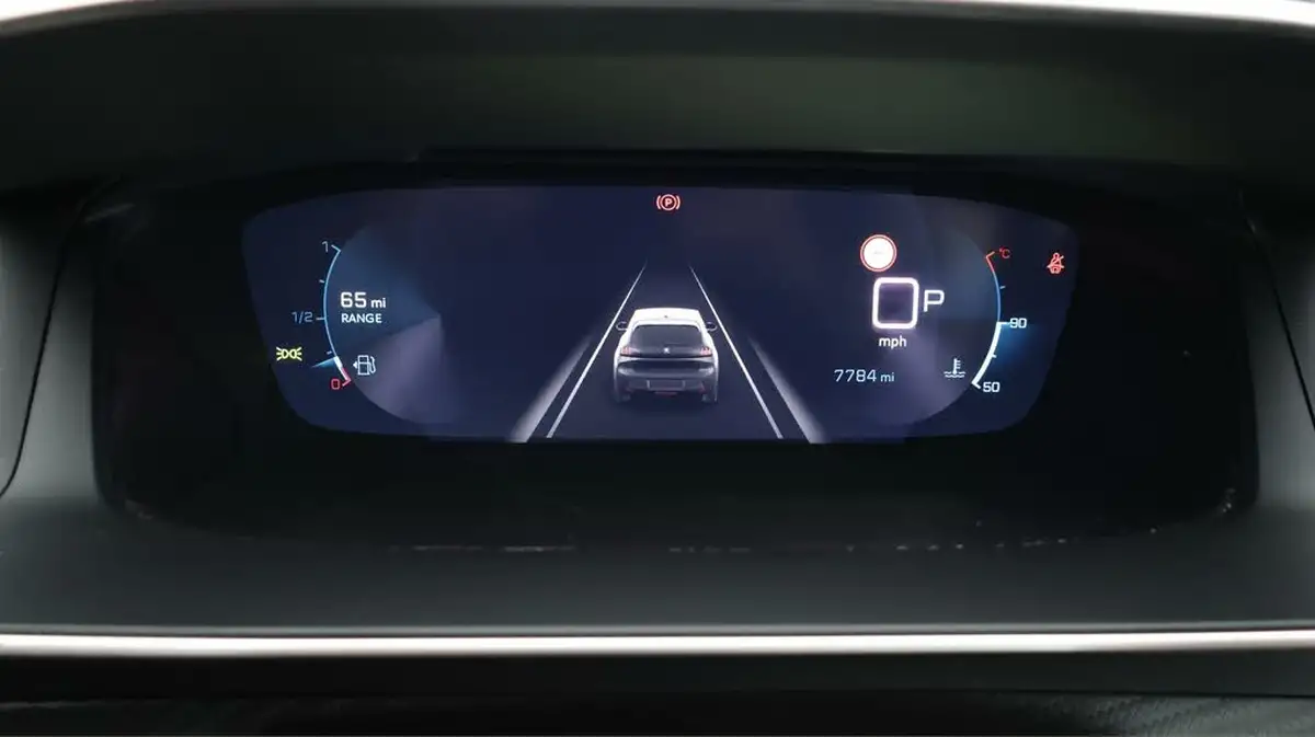 2023-peugeot-208-12-puretech-allure-premium-100ps-eat8-big-10