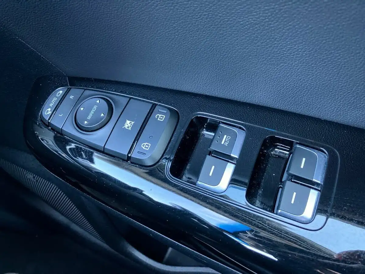 2020-kia-sportage-16-t-gdi-4-awd-dct-big-17
