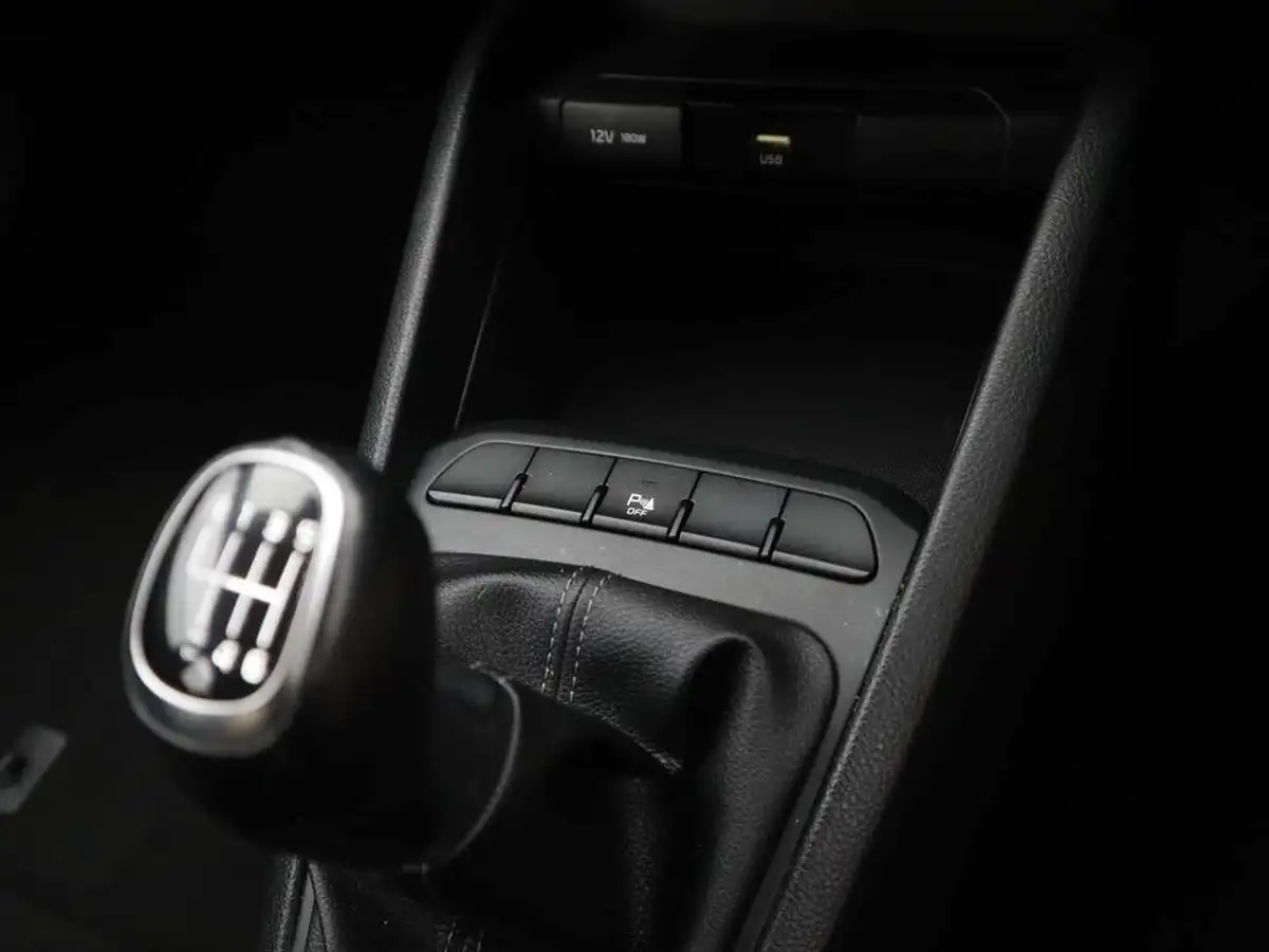 2022-kia-stonic-10-t-gdi-2-big-16