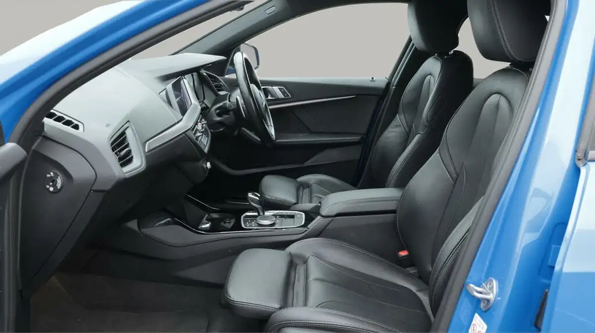 2021-bmw-1-series-20td-118d-m-sport-lcp-auto-big-14
