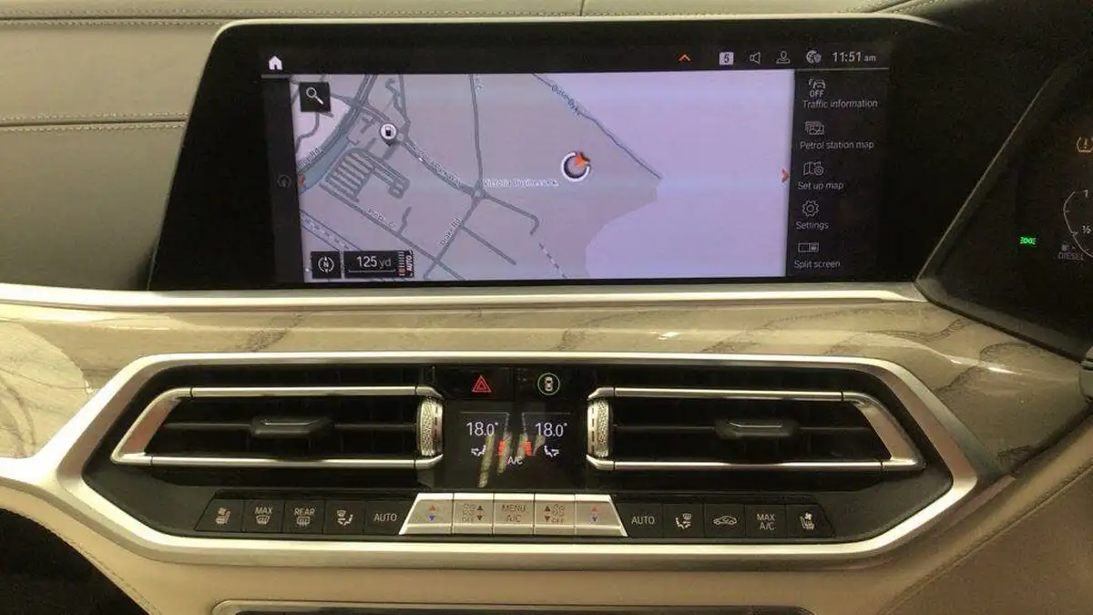 2020-bmw-x7-30td-xdrive30d-big-10