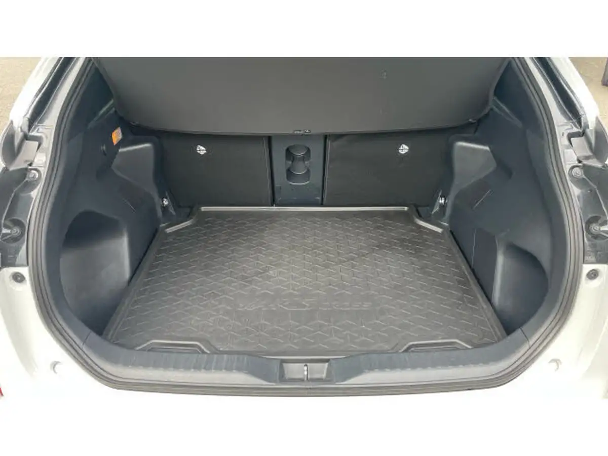 2023-toyota-yaris-cross-15-vvt-i-gr-sport-big-13