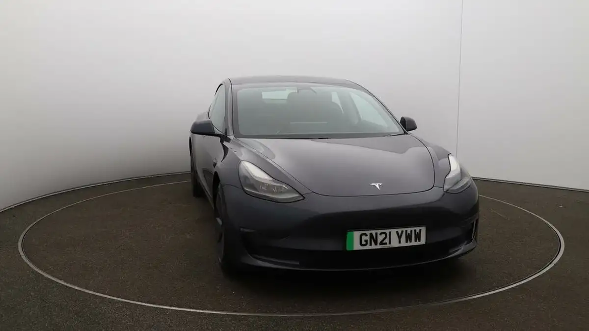 2021-tesla-model-3-e-long-range-4x4-big-32