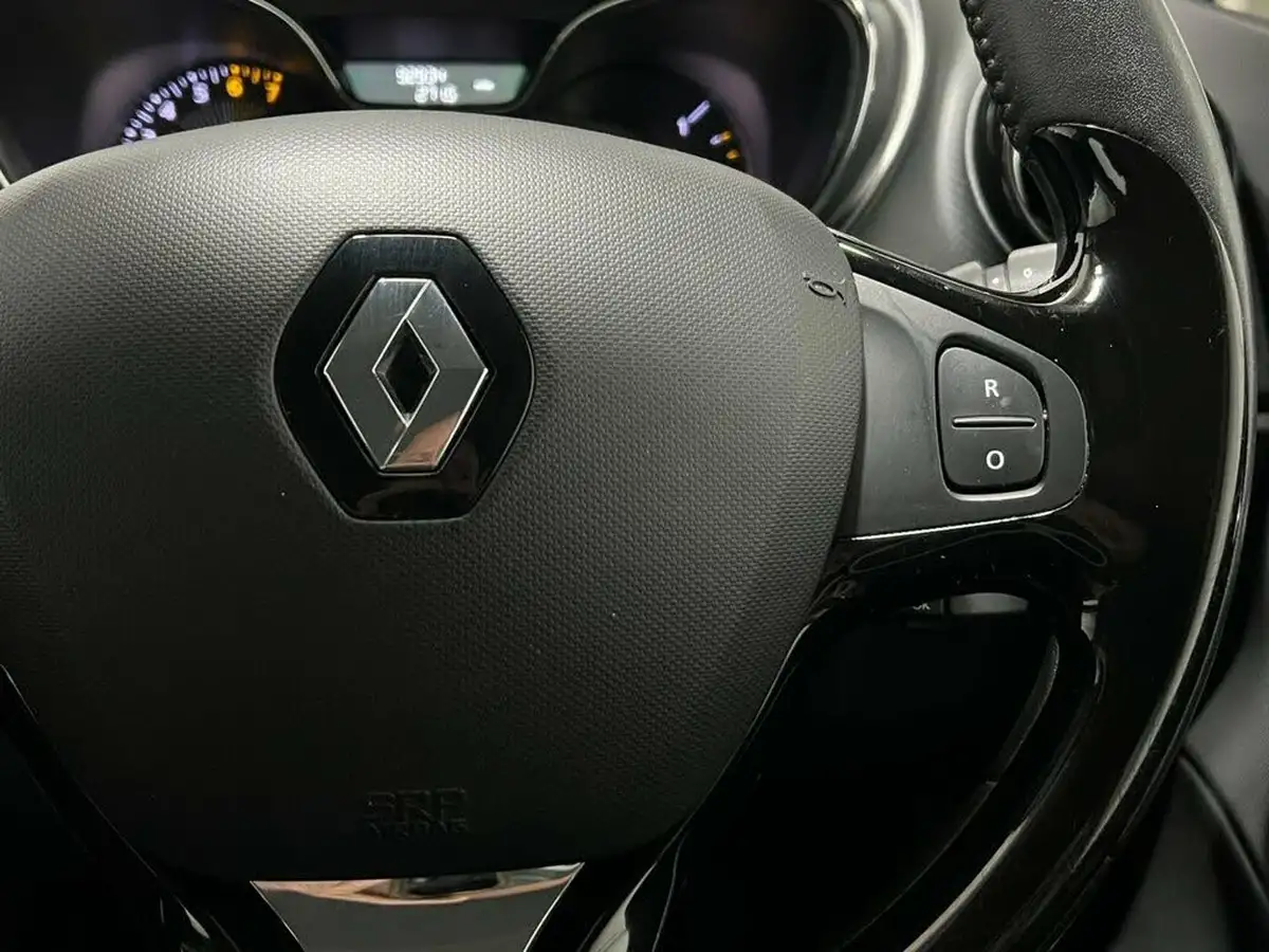 2015-renault-captur-09-dynamique-big-22