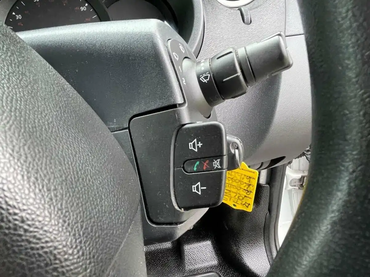 2015-renault-kangoo-15td-ml19-dci-75-energy-panel-big-22
