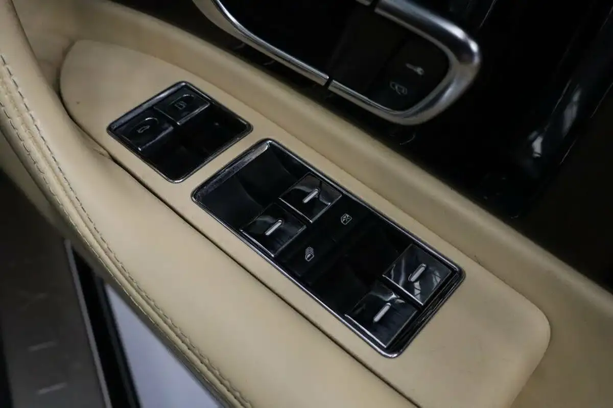 2007-bentley-continental-60-gtc-big-16