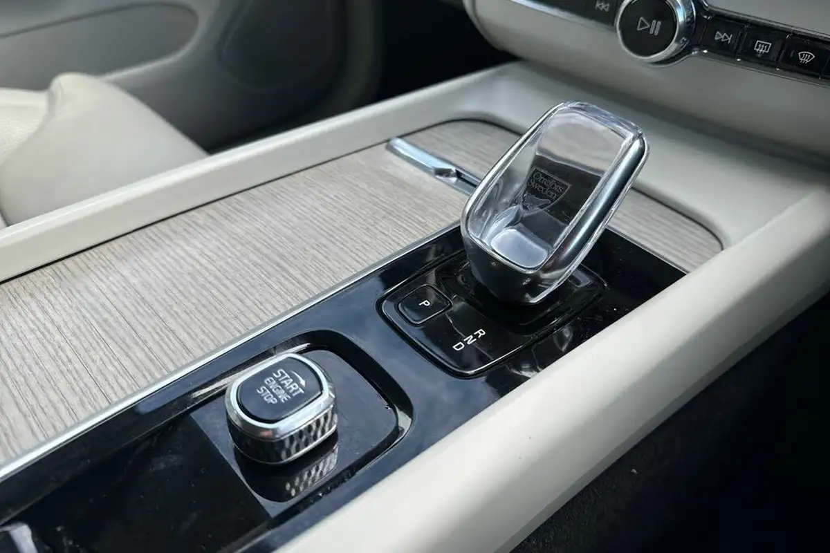 2021-volvo-xc60-20td-b4-inscription-pro-awd-big-12