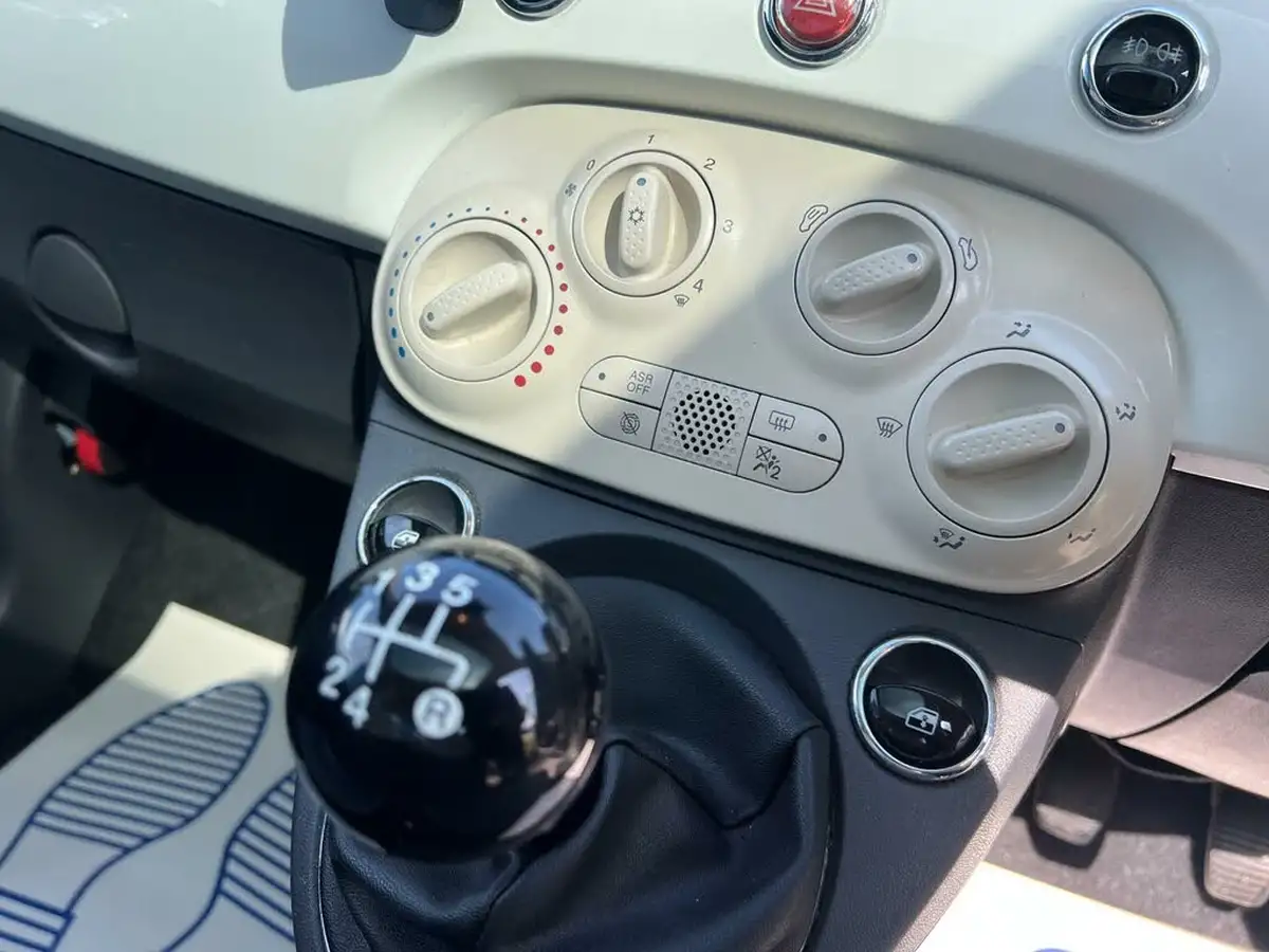 2016-fiat-500-12-lounge-big-19