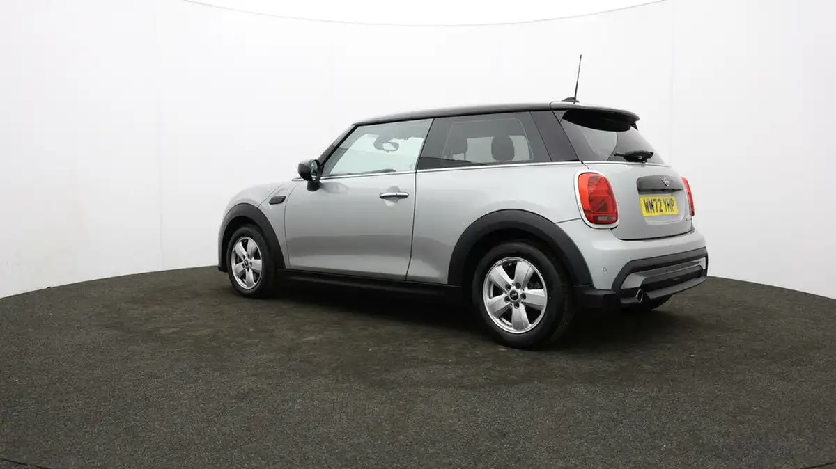 2023-mini-cooper-15-cooper-classic-premium-auto-hatchback-3d-auto-big-64