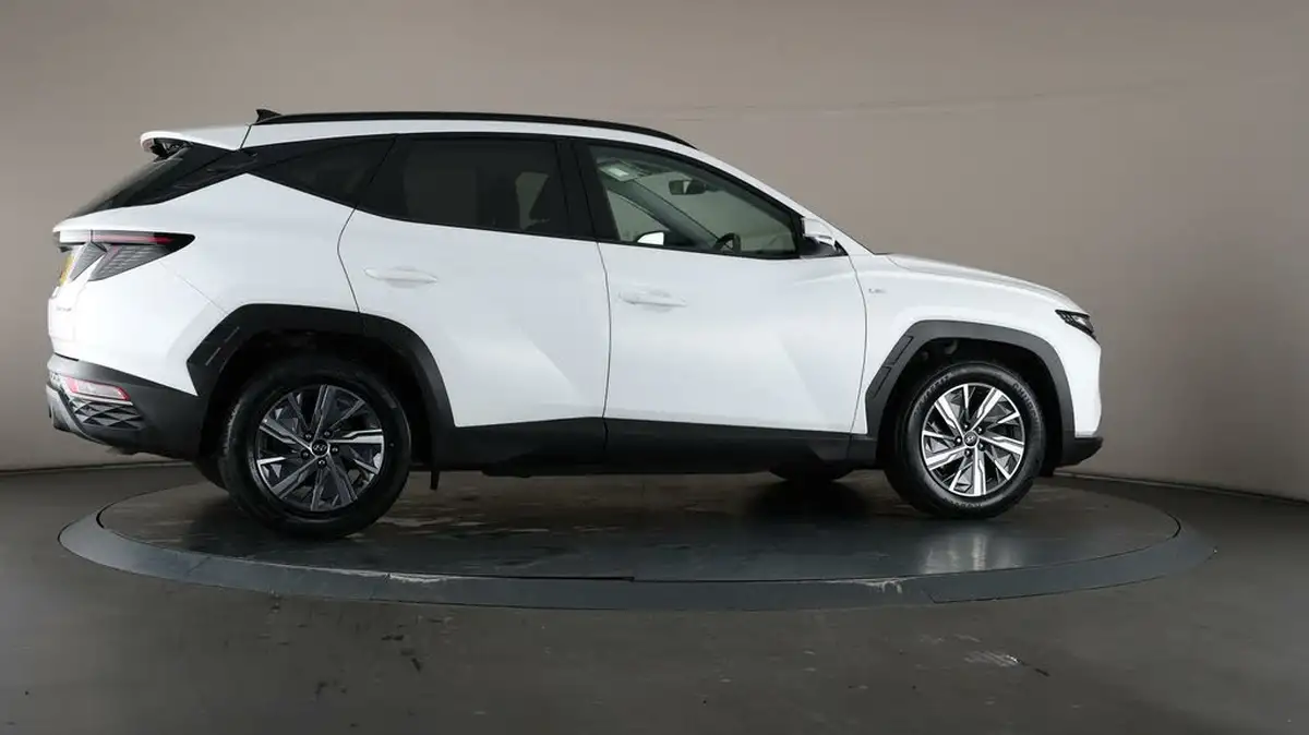 2021-hyundai-tucson-16-t-gdi-se-connect-150ps-48-volt-mhev-big-56