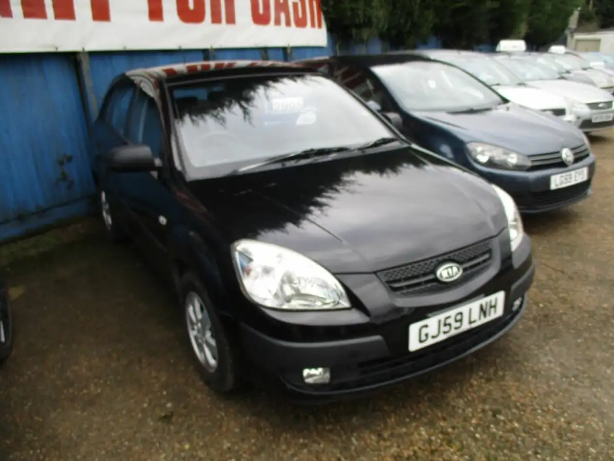 2009-kia-rio-14-chill-big-0
