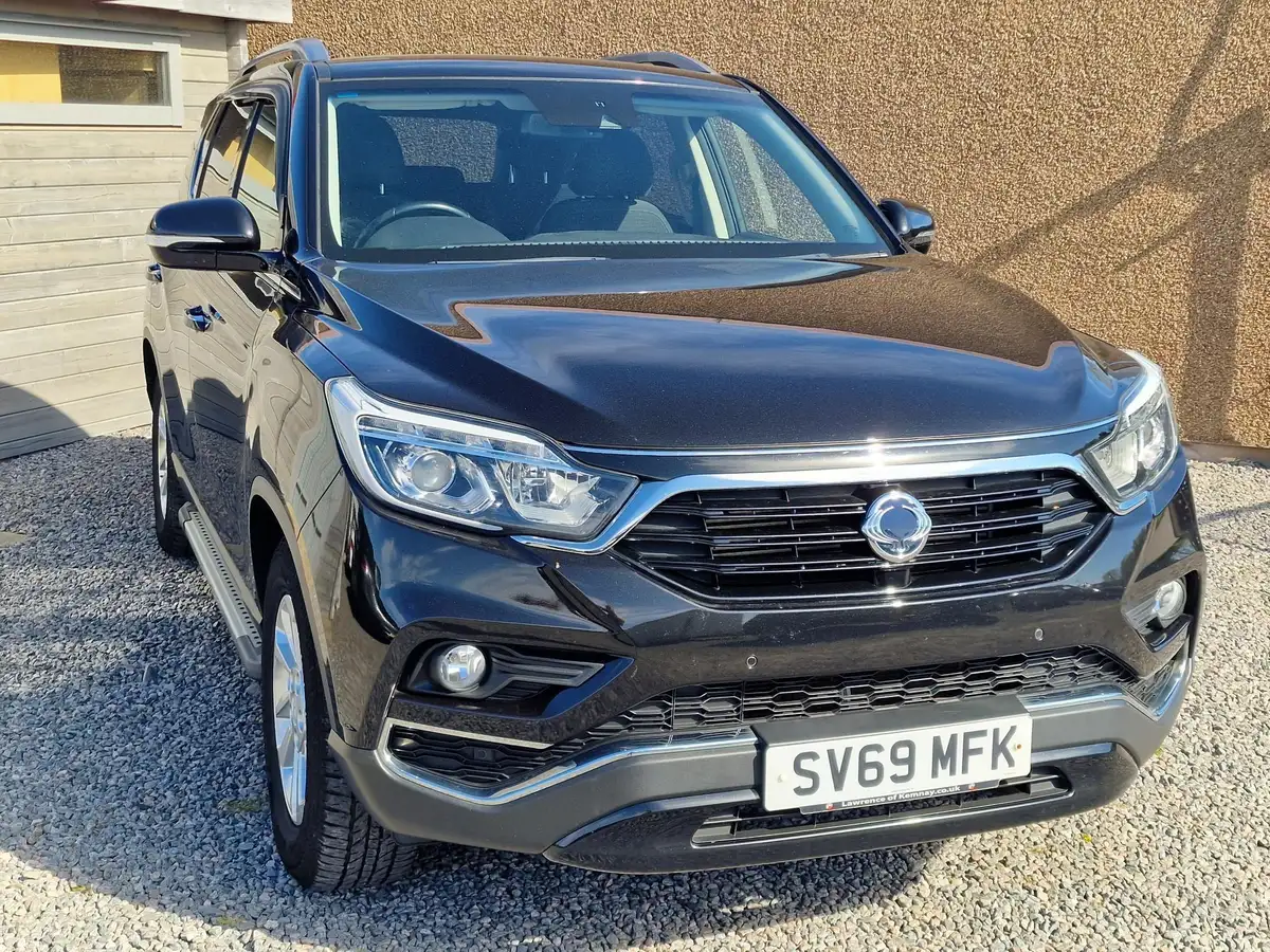 2019-kgm-ssangyong-rexton-22td-ex-t-tronic-big-0