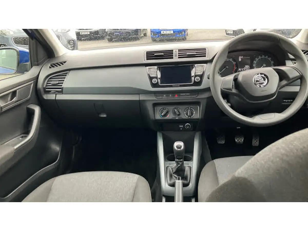 2021-skoda-fabia-10-tsi-s-95ps-hatchback-big-14