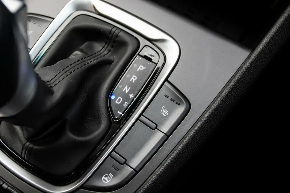 2022-hyundai-kona-16-gdi-premium-big-32