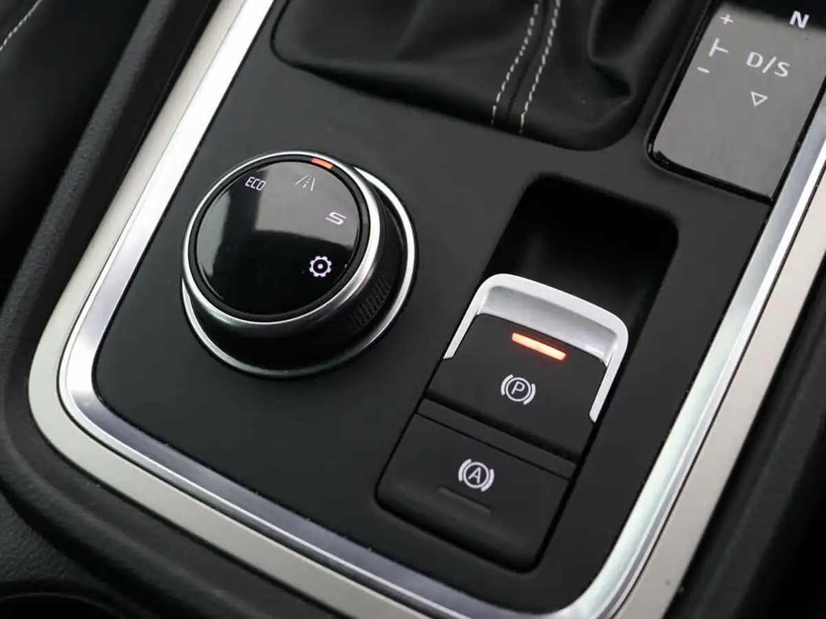 2022-seat-ateca-15-ecotsi-xperience-lux-dsg-big-21