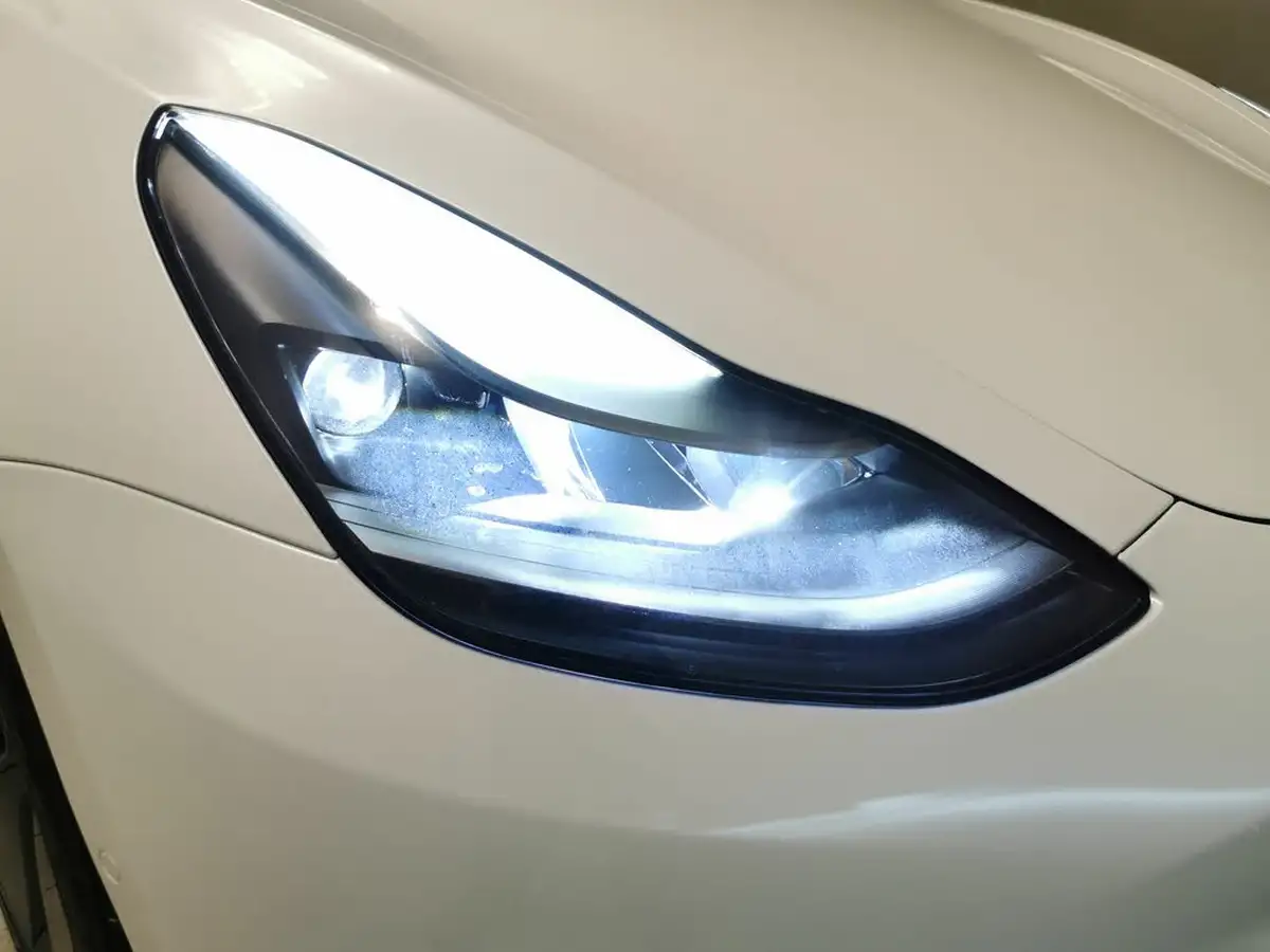2021-tesla-model-3-e-standard-plus-big-5