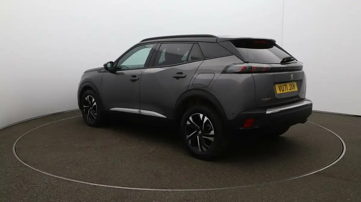 2021-peugeot-2008-suv-15-bluehdi-gt-big-5